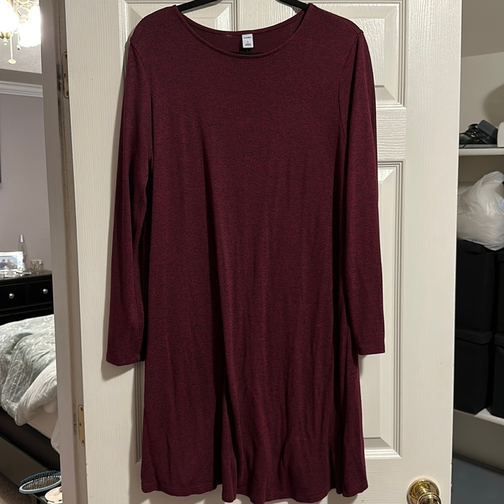 Maroon long sleeve dress